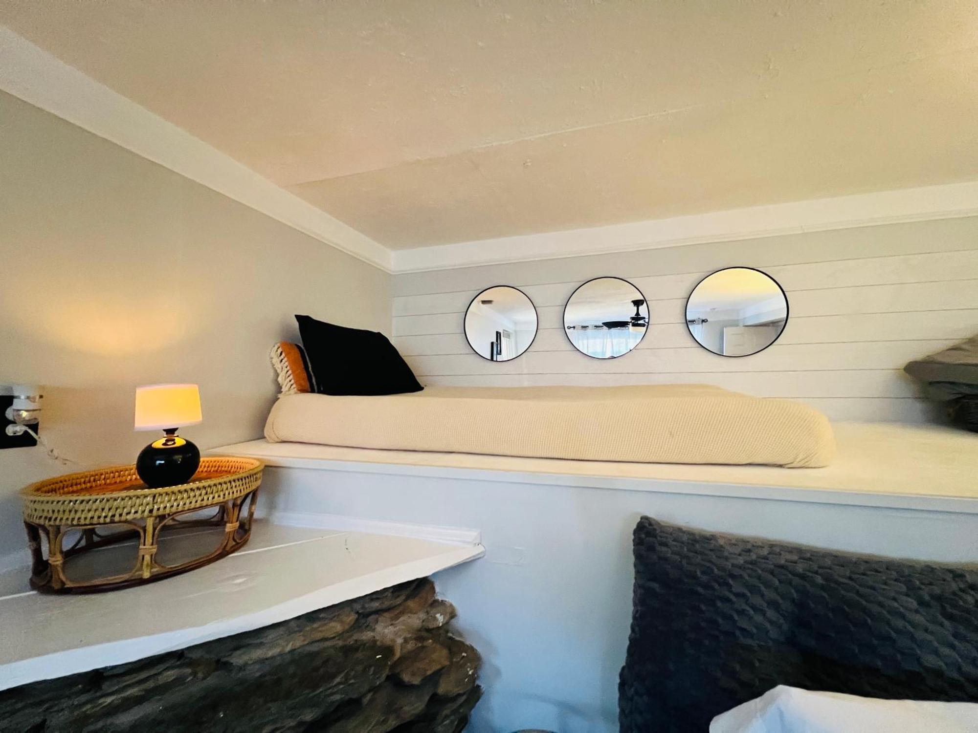 Mountain Lake Retreat - Hot Tub, Lake, Fire Pit, Wineries, Restaurant Harpers Ferry Dış mekan fotoğraf